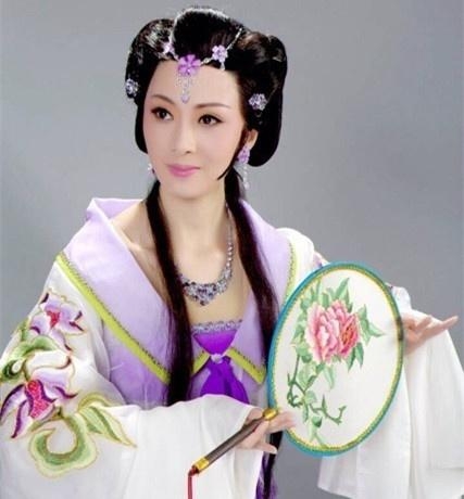 越剧演员陈慧迪的彩色生活瞬间